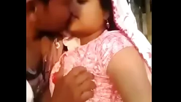 Boudi outdoor romance