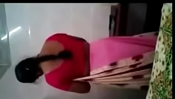 aunty bath capture - hidden cam .mp4