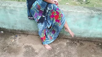 Randi bhabhi found on the road was up and brought home and fucked