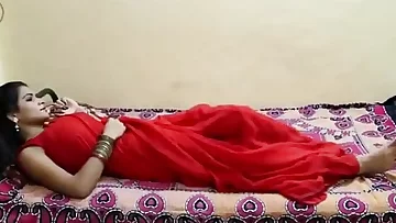 indian bhabhi fucked in red saree