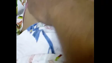 Banti Bhabhi fingered by her husband's boss