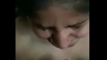 Bhabhi giving handjob
