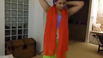 busty aunty removing saree
