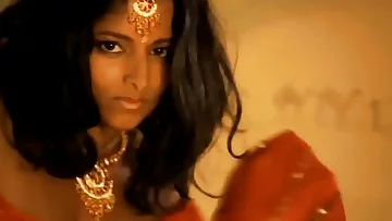 Serious Seduction From East Asia