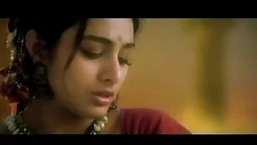 Tabu Makingout Scene with Sanjay Kapoor