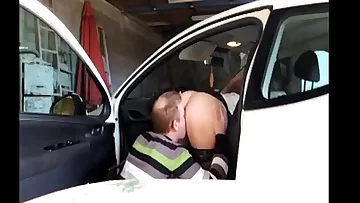 Matures Fuck In Garage